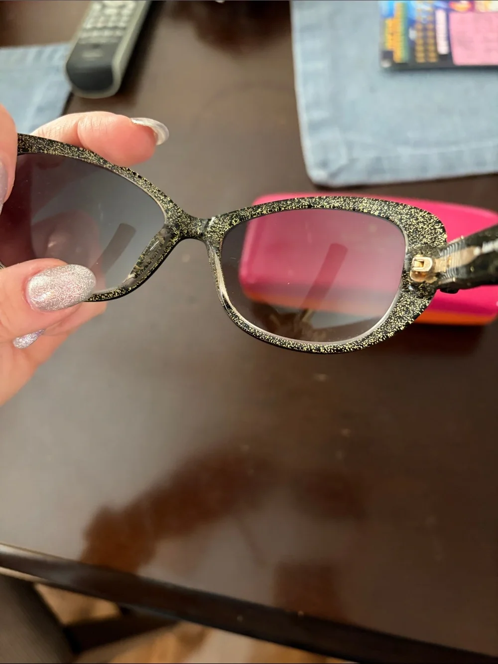 kate spade Black Cat-Eye Sunglasses with Pink Case